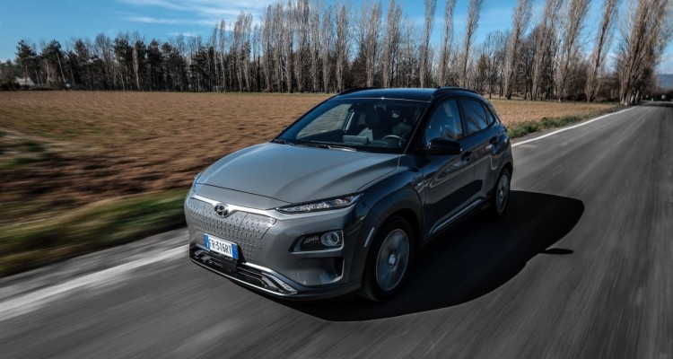 L’autonomia di Hyundai Kona Electric aumenta fino a 484 km
