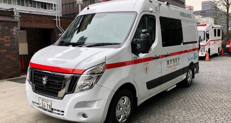 In Giappone ,a prima ambulanza Nissan NV400 a zero emissioni