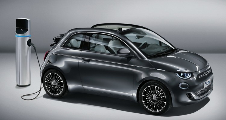 Leasys lancia CarCloud Electric 500e, l'abbonamento per la Nuova 500 elettrica