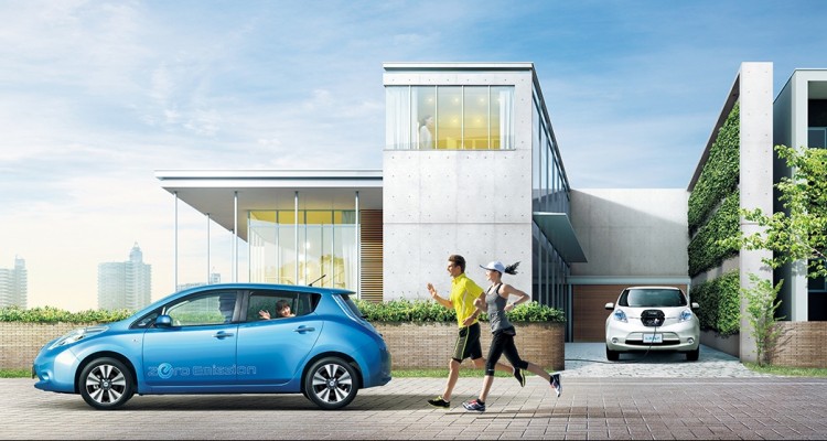 Nissan LEAF compie 10 anni