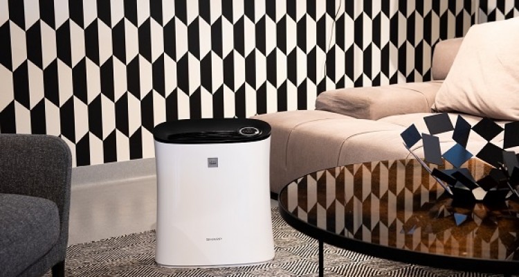 Sharp presenta UA-PE30E-WB, il nuovo purificatore daria compatto ed efficace