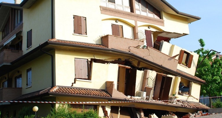 Assicurazioni sulla casa: un italiano su due teme eventi naturali