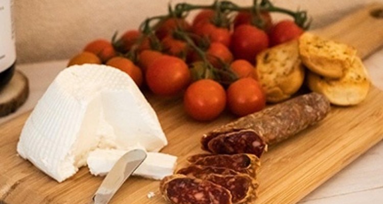 Basilicata, formaggio e miele prodotti a contatto con la natura
