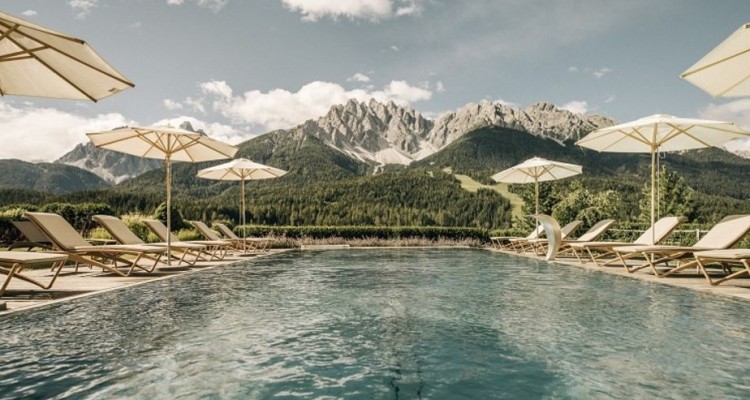 Wellness, bike e cucina genuina: il rituale per rimettersi in forma per lestate al Naturhotel Leitlhof