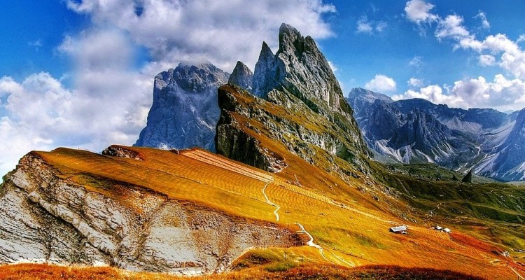 Val Gardena: dall'aeroporto di Bolzano, voli Skyalps da diverse destinazioni d'Italia e d'Europa   