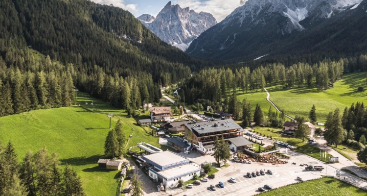 Le Dolomiti da un altro punto di vista: Jeep, rafting, fun bob ed elicottero
