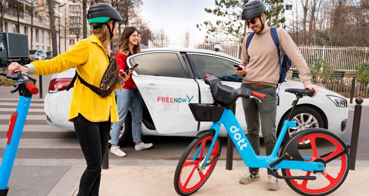 FREE NOW integra in app i servizi di micromobilità di Dott in Italia