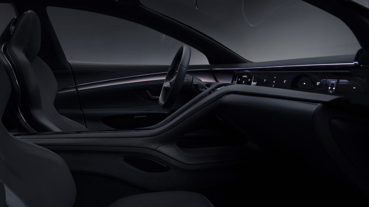 Hopium Machina Vision: la berlina alimentata a idrogeno svela i suoi interni