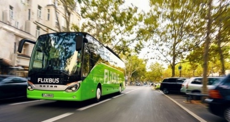 Mobilità green: FlixBus lancia la linea a biodiesel da colza più lunga d'Europa