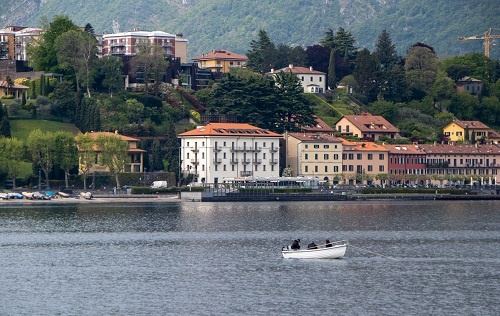 Sponda orientale del Lago di Como e il puro benessere nella SPA panoramica dell’Hotel Promessi Sposi