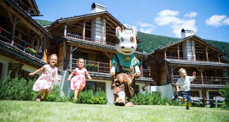 Luglio in famiglia a San Candido: tante attività nella natura per festeggiare Mucca Pina, mascotte del Post Alpina