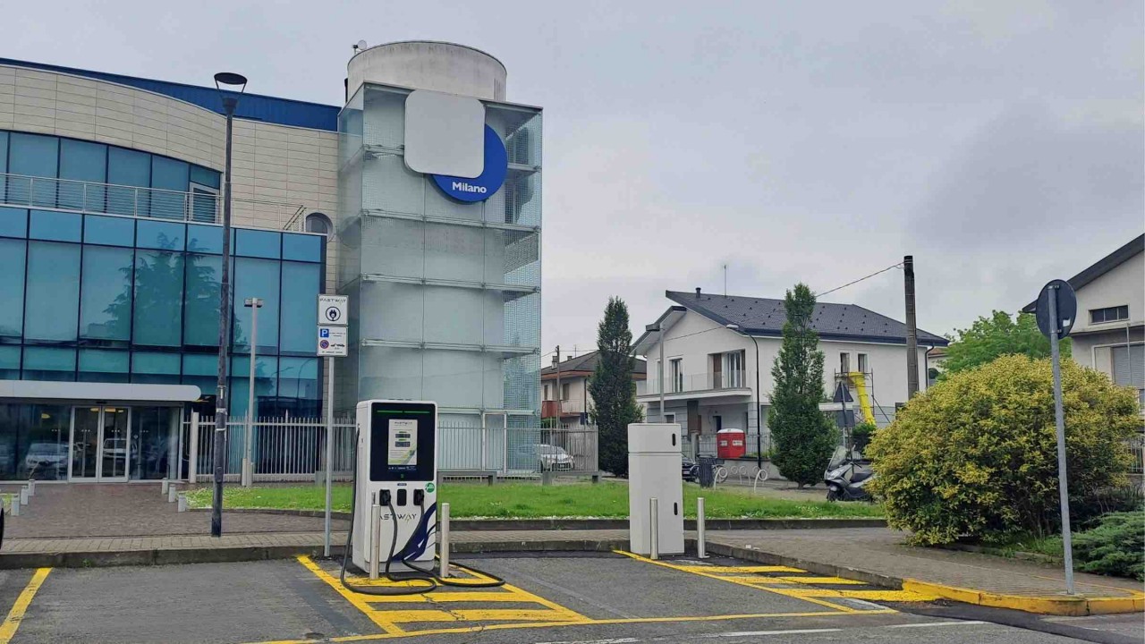 Carugate, FastWay inaugura due nuove colonnine di ricarica ultra rapide per veicoli elettrici