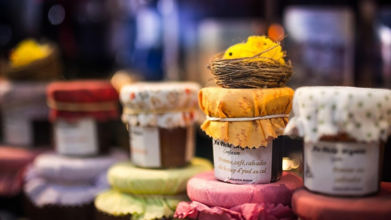 Gallo Rosso in Piazza Walther a Bolzano per la 25a Festa del Ringraziamento