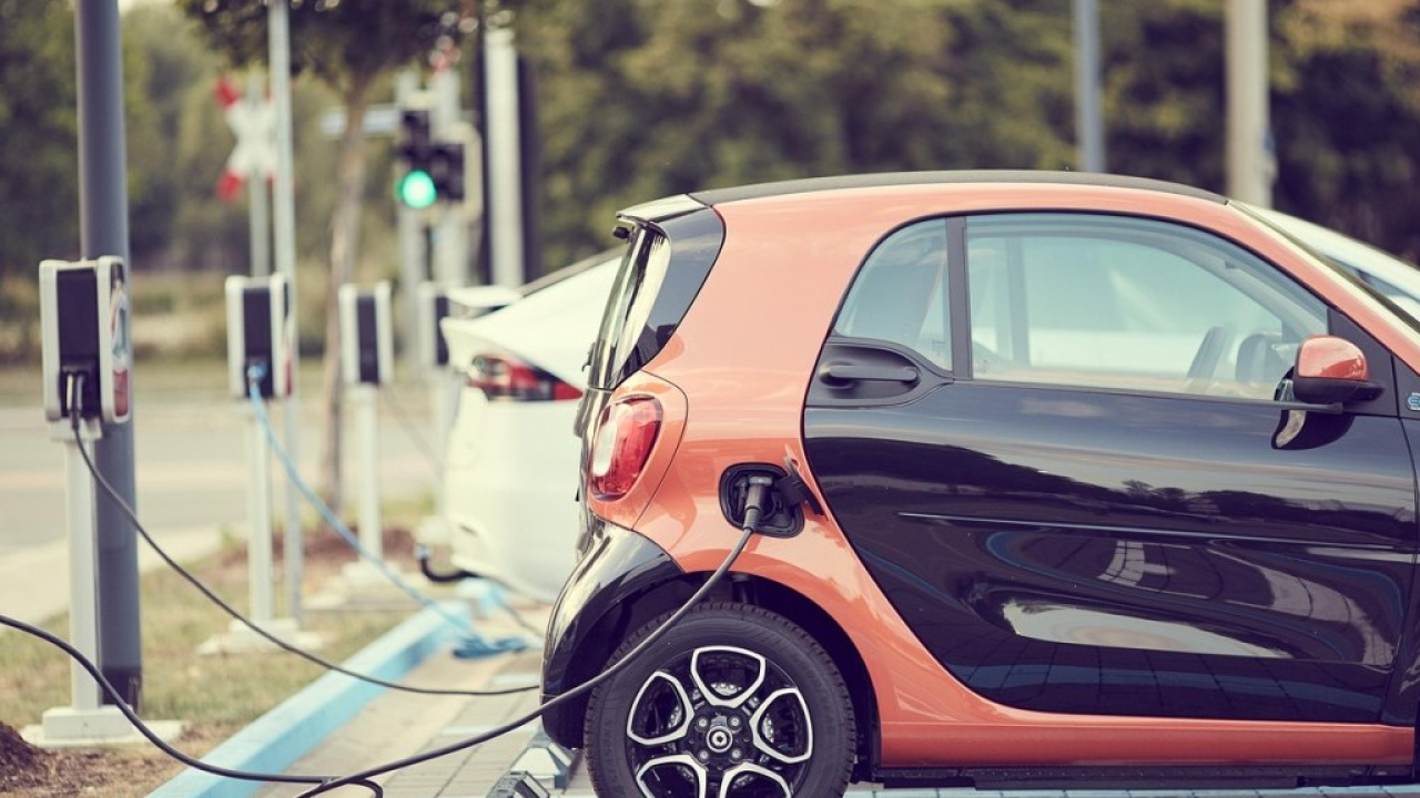 AutoScout24: il 38% sceglie l’auto elettrica solo grazie ai bonus