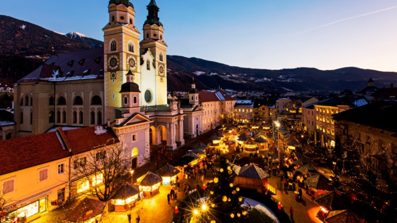 Natale a Bressanone in Alto Adige: un viaggio di luci, tradizioni e solidarietà
