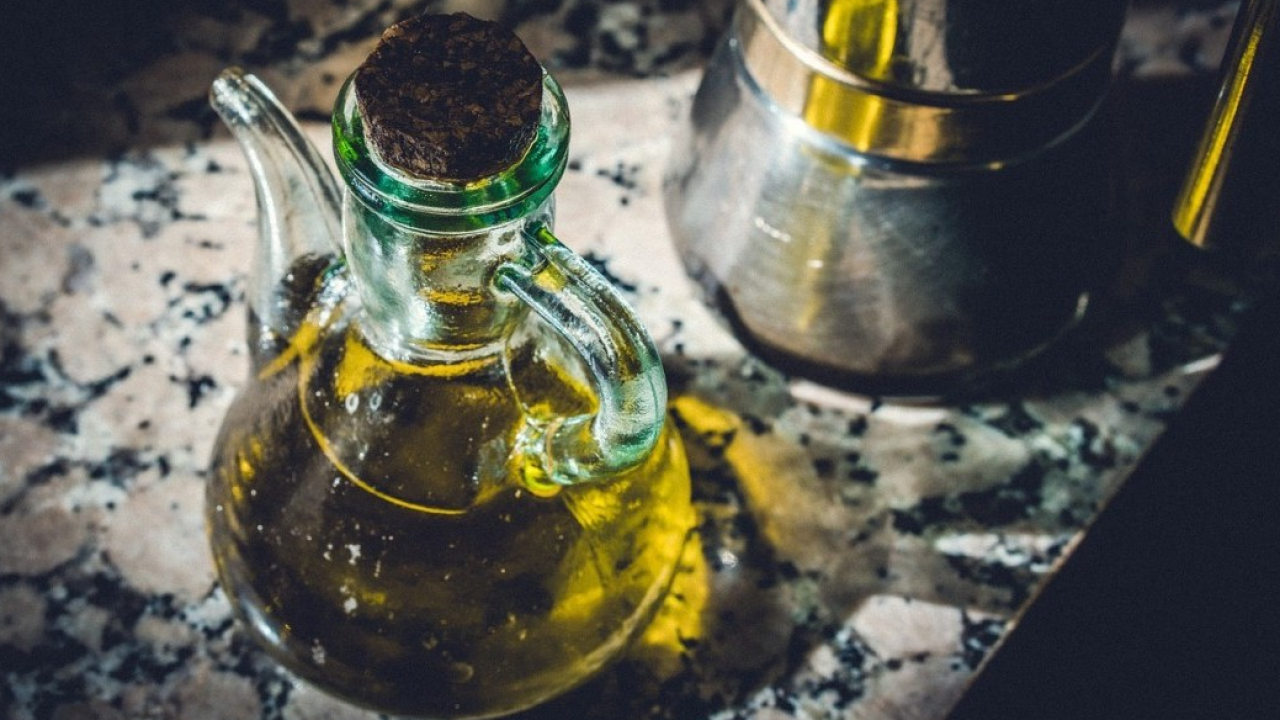 Olio extravergine di oliva: alleato della salute e alla base della dieta mediterranea