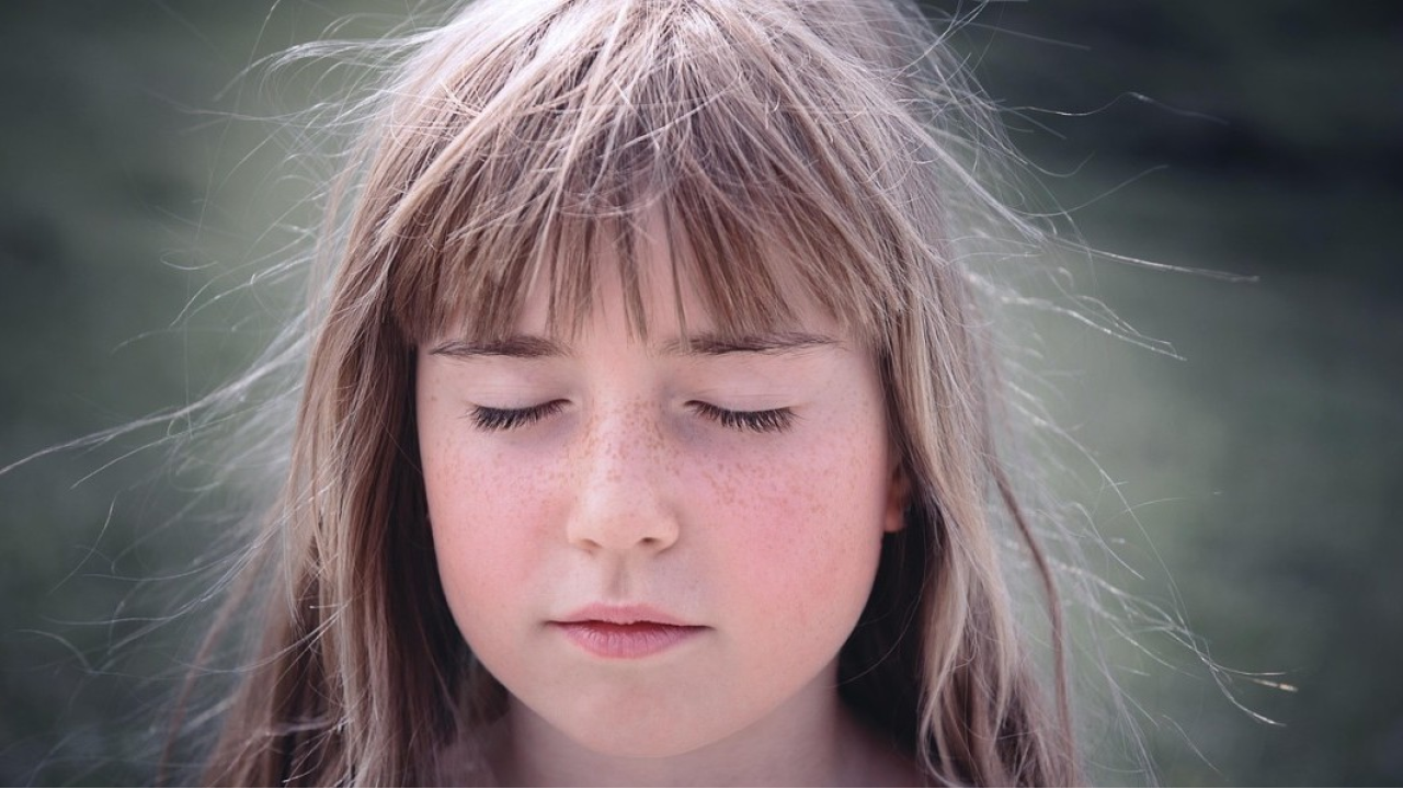 Vento sugli occhi: attenzione agli effetti negativi