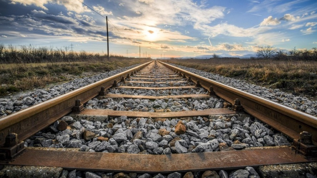 Regione Lombardia e Intesa Sanpaolo: accordo di finanziamento per acquisto treni elettrici