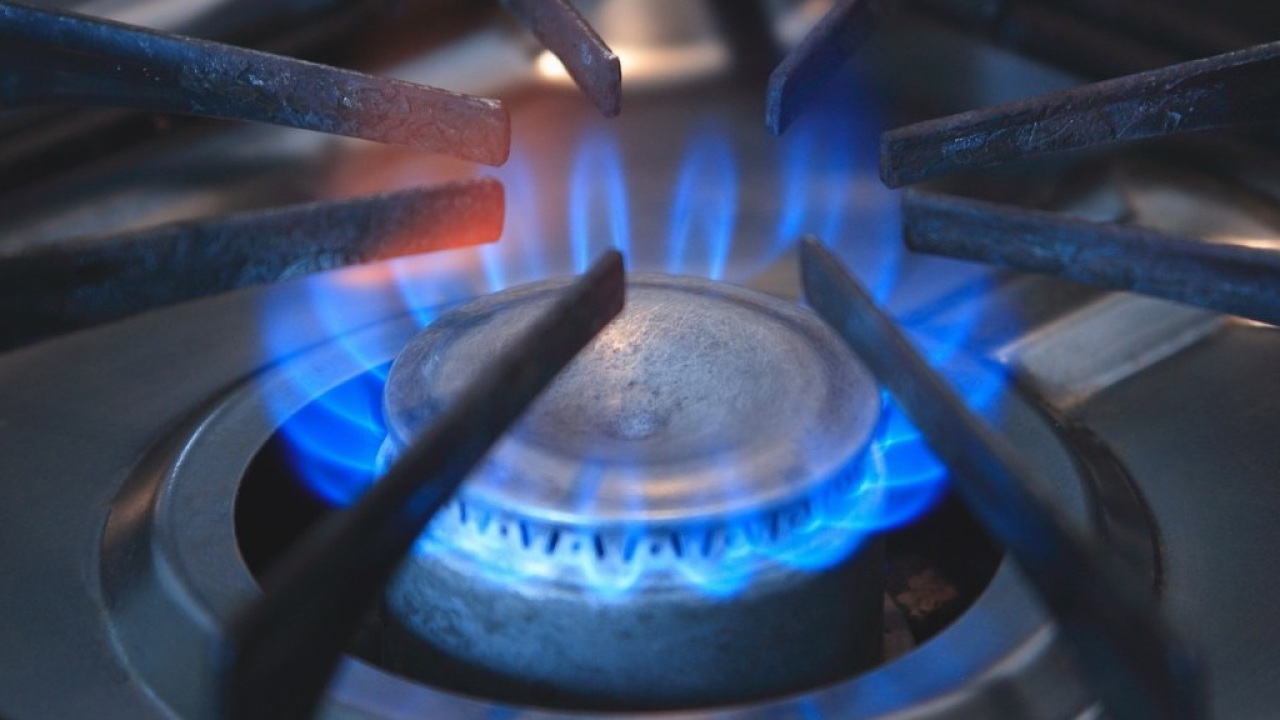 Bollette: nel 2026 risparmieremo 200 euro