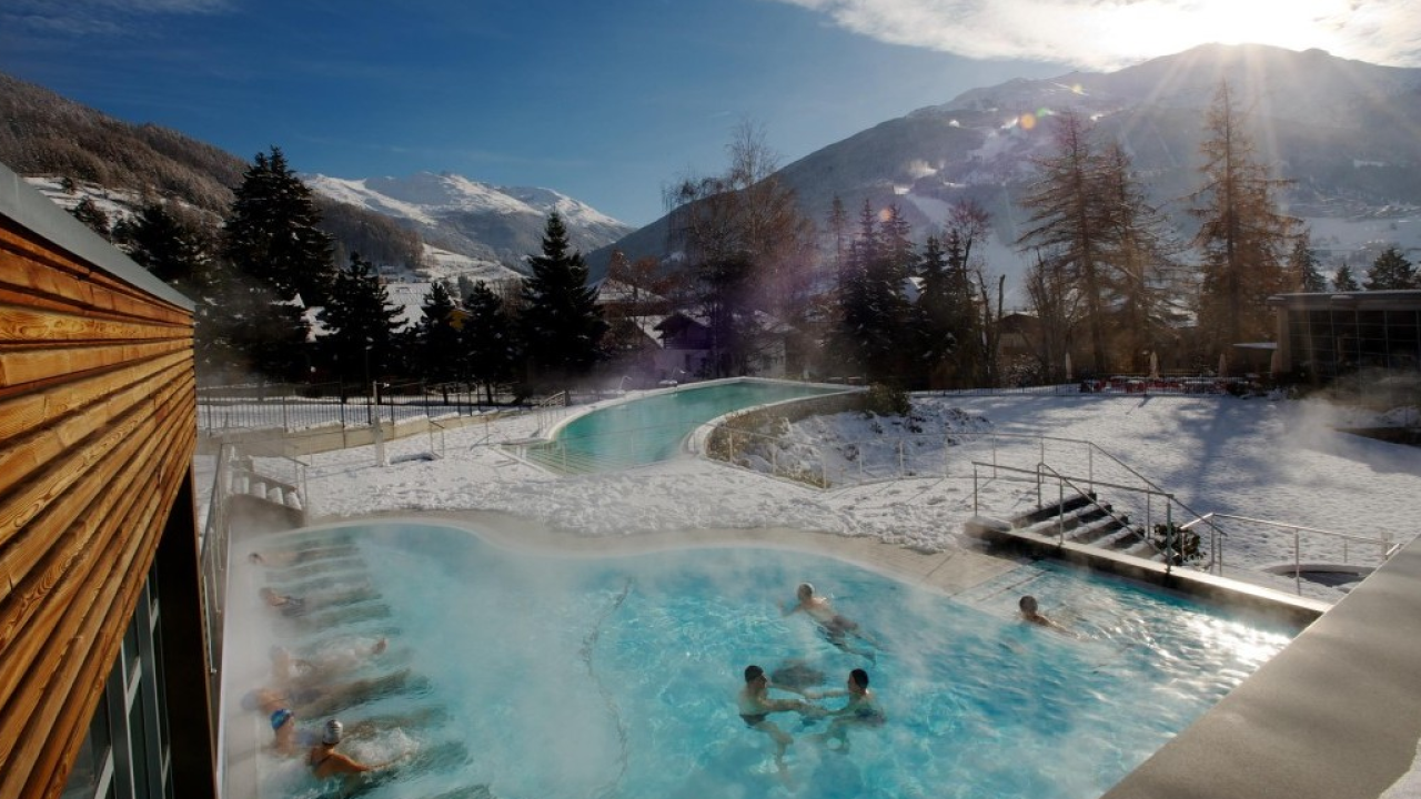 Blue Monday: la ricetta valtellinese  per il buonumore, tra forest bathing, benessere e pet therapy