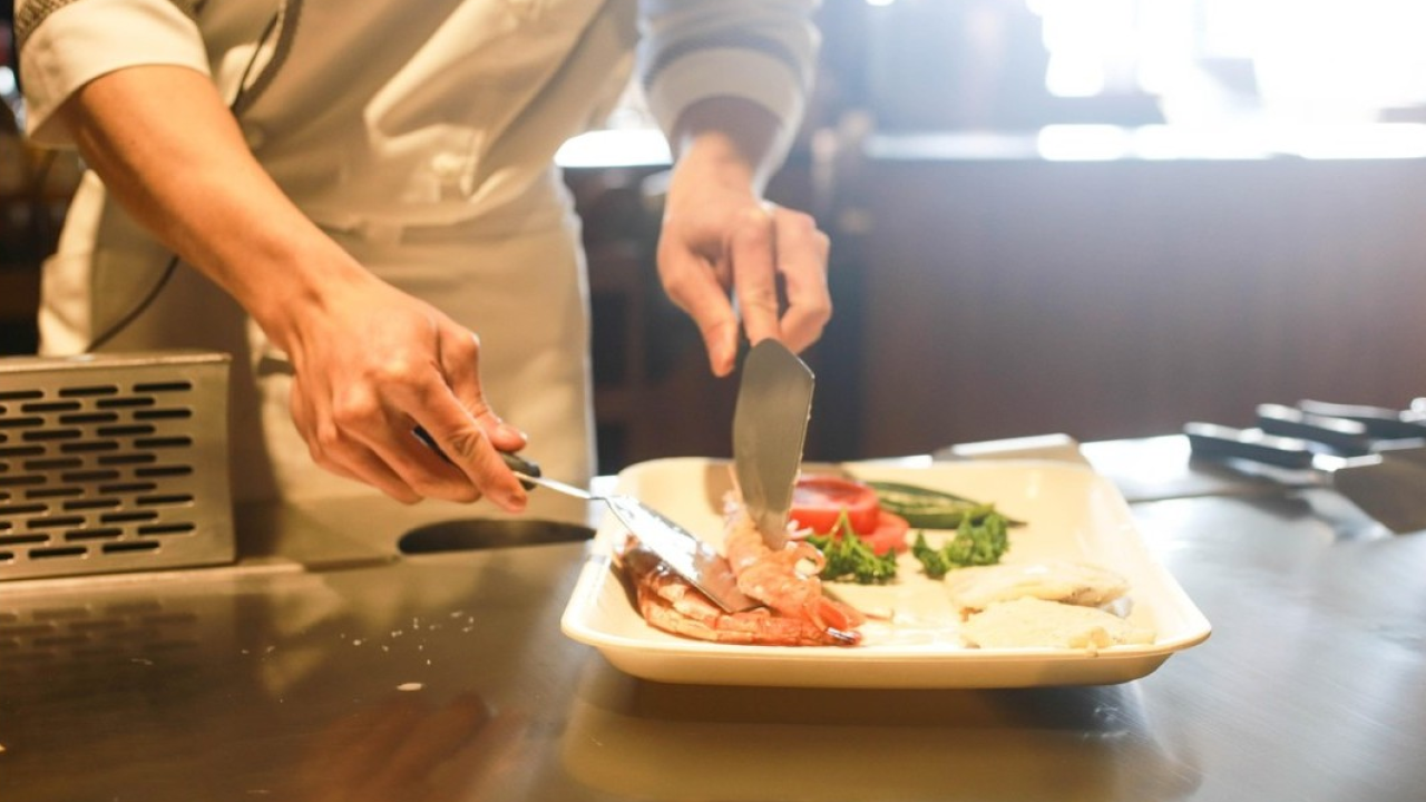 La Scuola di cucina di Gallo Rosso: imparare, cucinare, mangiare e divertirsi insieme