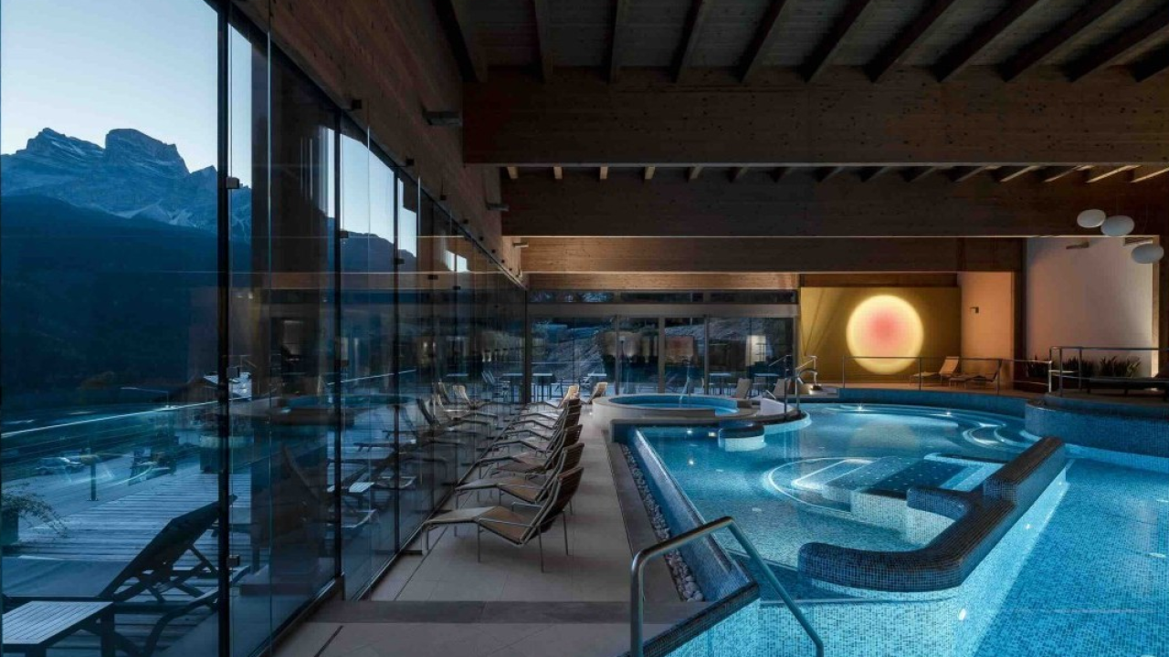 San Valentino a Corte SPA: una favola al cospetto del Monte Pelmo, “el Caregòn del Padreterno”