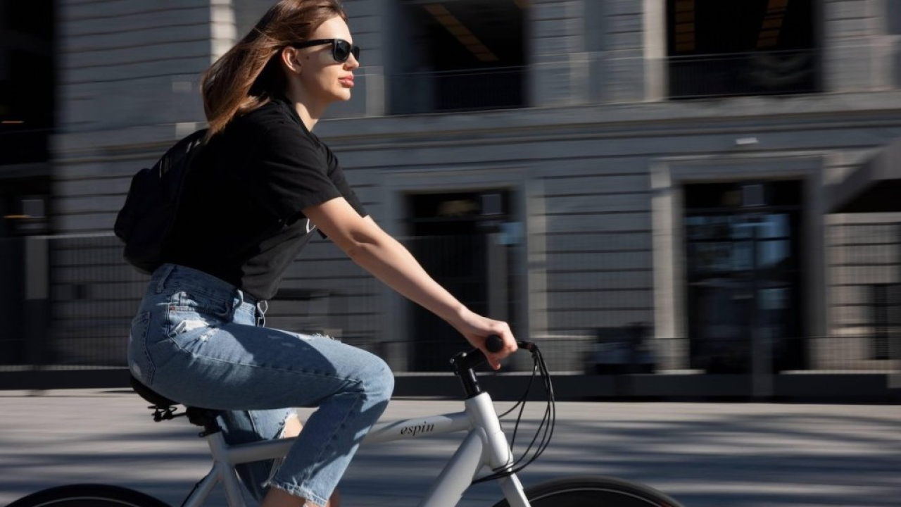 Sicurezza e mobilità dolce: 8 italiani su 10 chiedono un sistema di identificazione per le E-bike