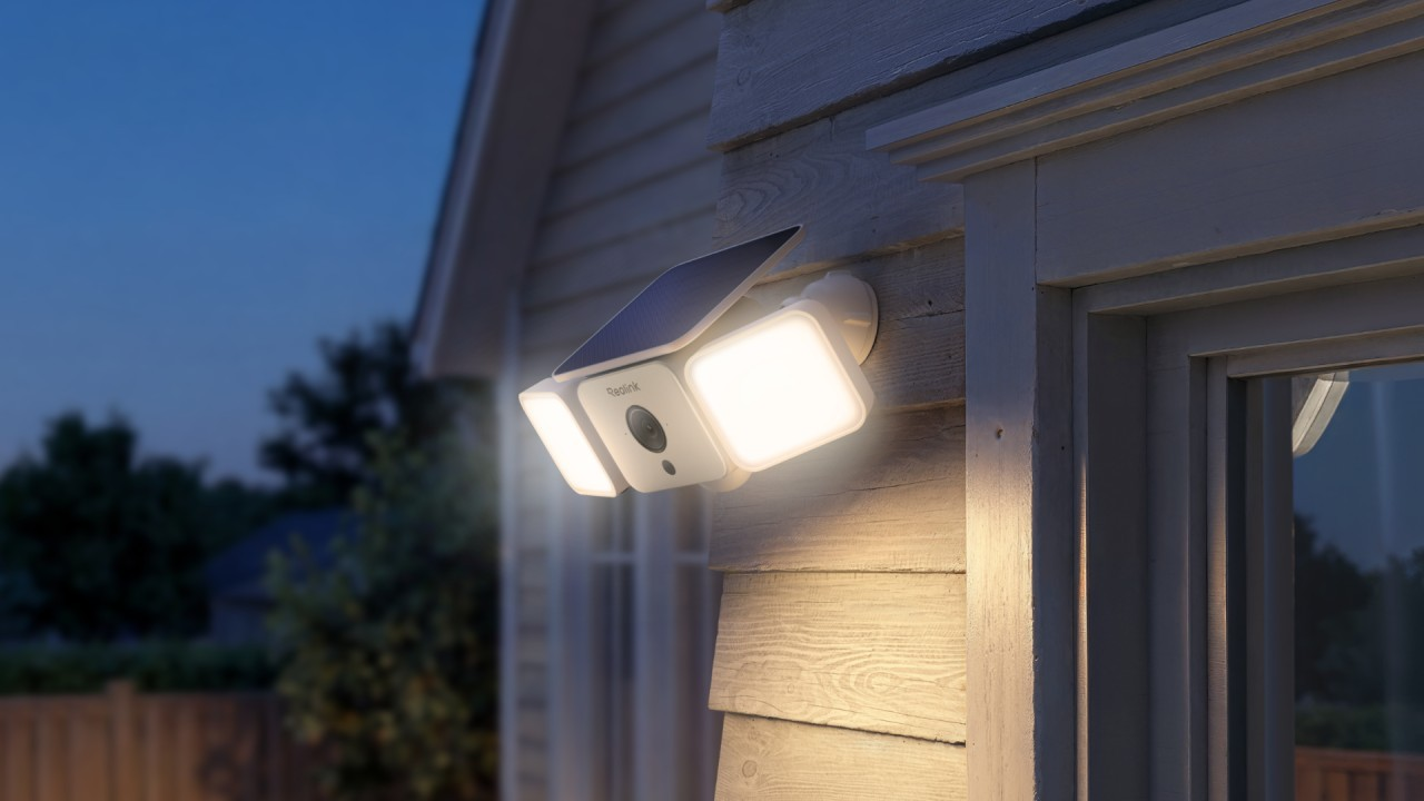La nuova era della sicurezza outdoor: Reolink presenta Solar Floodlight