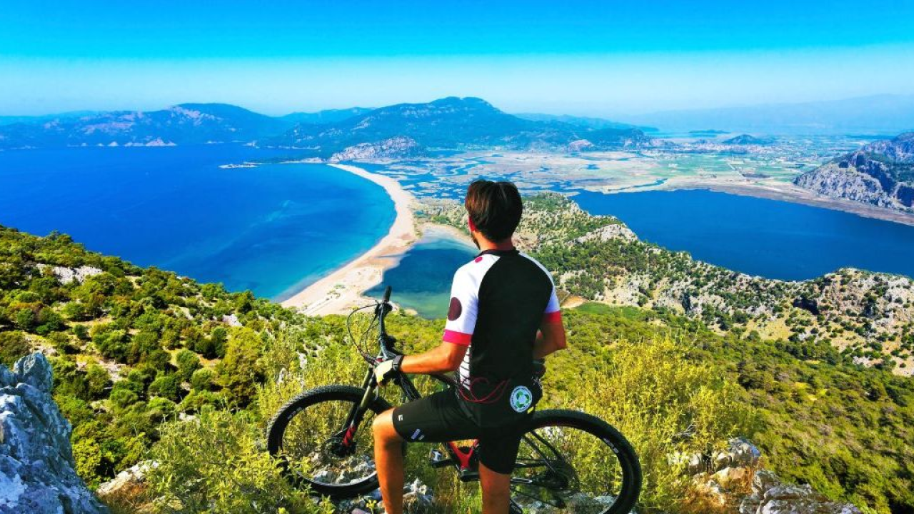 Cicloturismo: la Türkiye punta su EuroVelo e itinerari tra mare, natura e archeologia