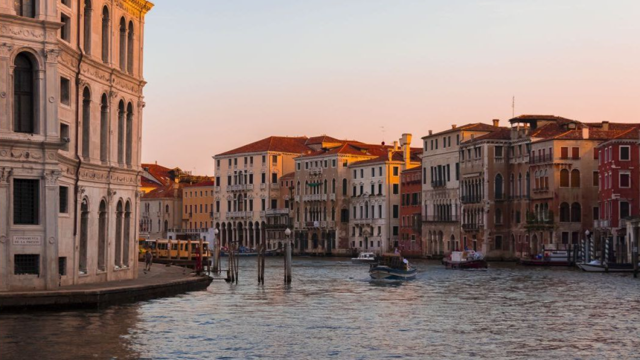 Oltre Venezia: alla scoperta di una laguna autentica tra Chioggia e Pellestrina