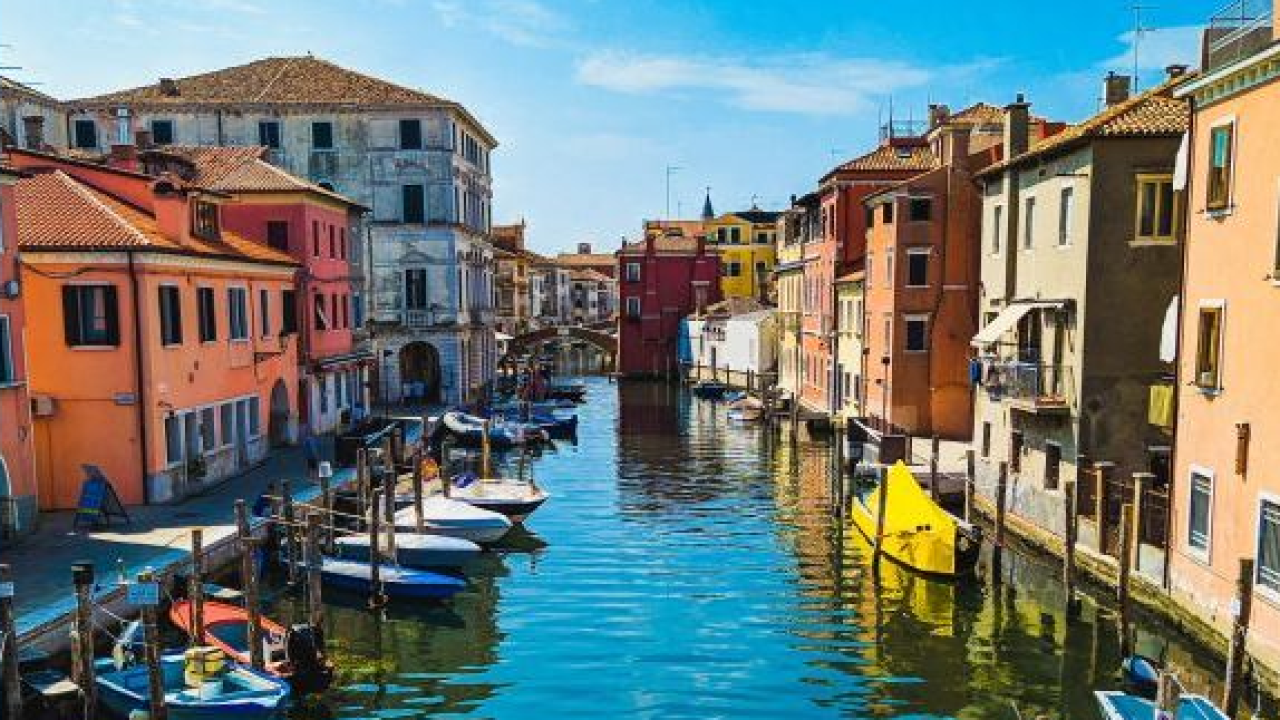Oltre Venezia, tre giorni sulla laguna con uno sguardo nuovo