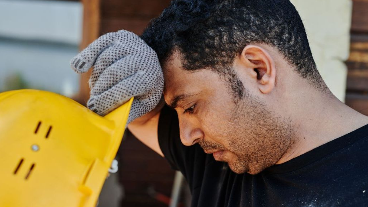 Italia nella morsa del caldo: superato il record del 2003, Sima chiede emergenza per la sicurezza sul lavoro