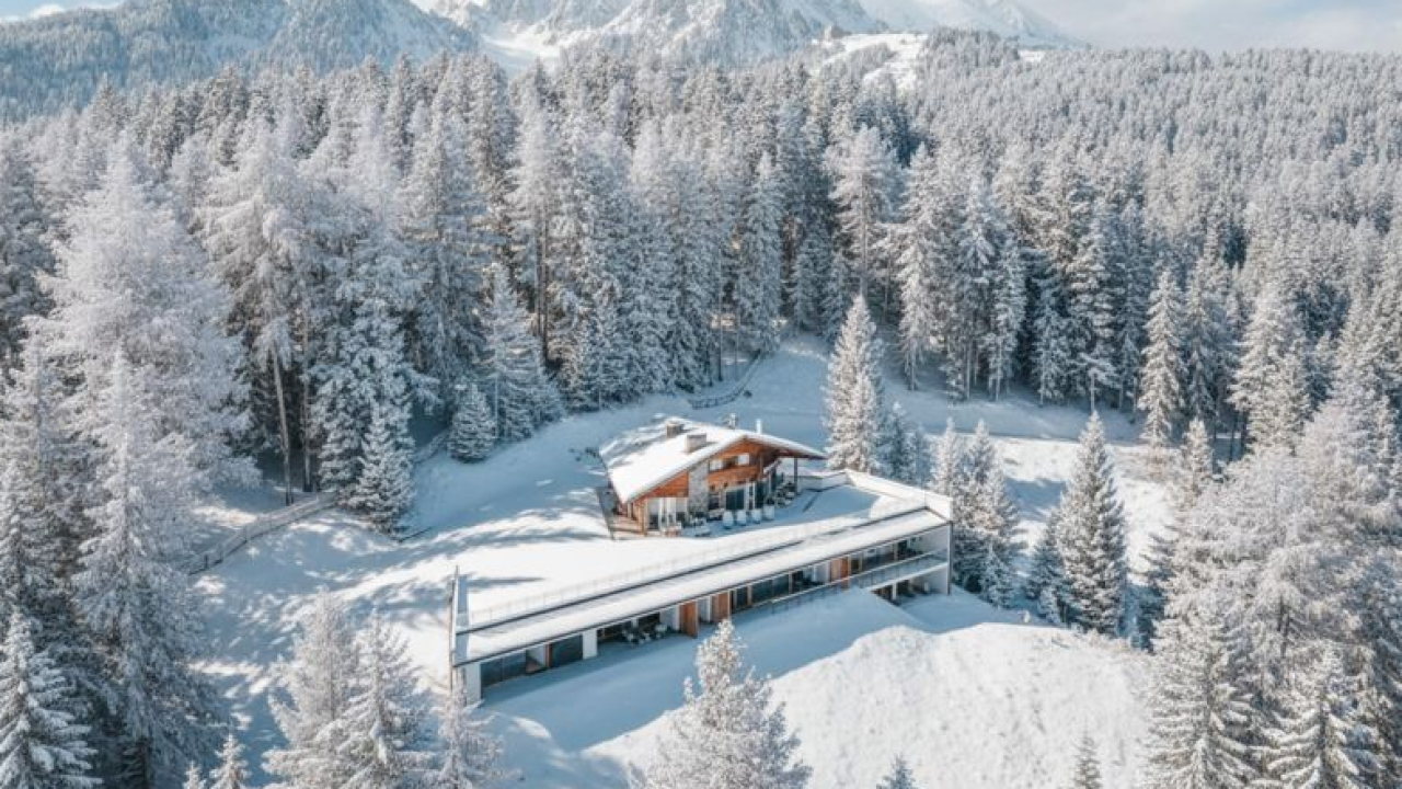 Chalet Magdalena & Lodges: il nuovo hideaway di charme nel bosco di Merano 2000