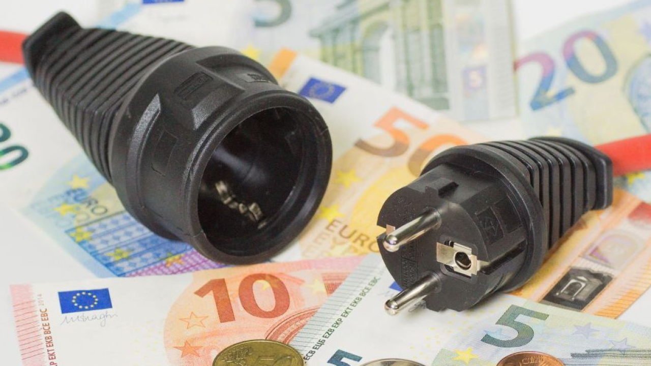 Efficienza energetica in stallo con quasi cinque edifici certificati su dieci nel 2025 nelle classi F e G